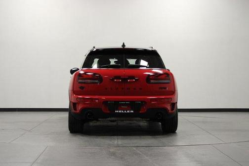 Chili Pepper Red 2023 MINI Clubman Cooper S