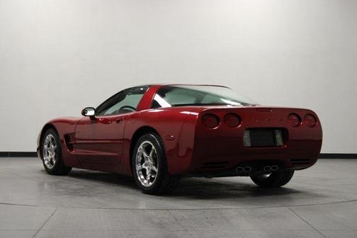 2004 Chevrolet Corvette Base