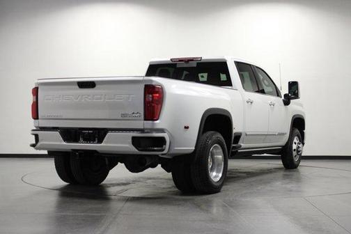 2025 Chevrolet Silverado 3500 High Country