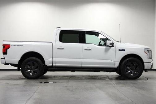 2024 Ford F-150 Lightning LARIAT