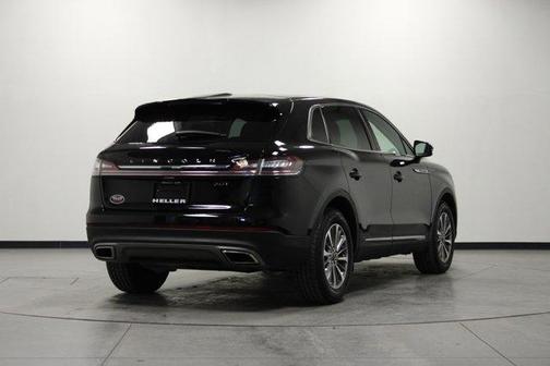 2019 Lincoln Nautilus Select