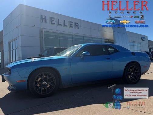 B5 Blue Pearlcoat 2016 Dodge Challenger R/T