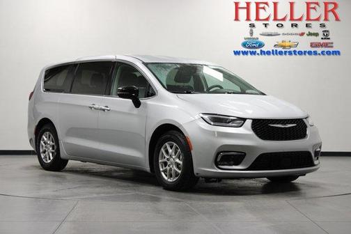 2024 Chrysler Pacifica Touring-L