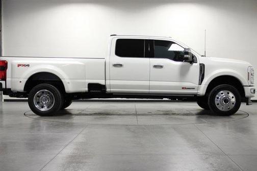 2024 Ford F-450 LIMITED