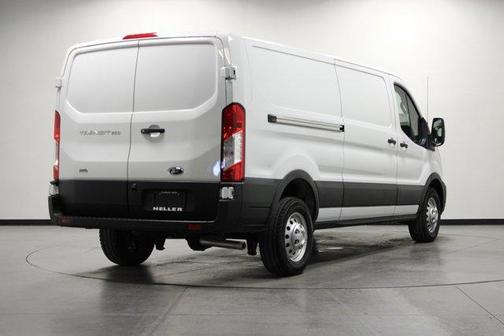 2025 Ford Transit-250 