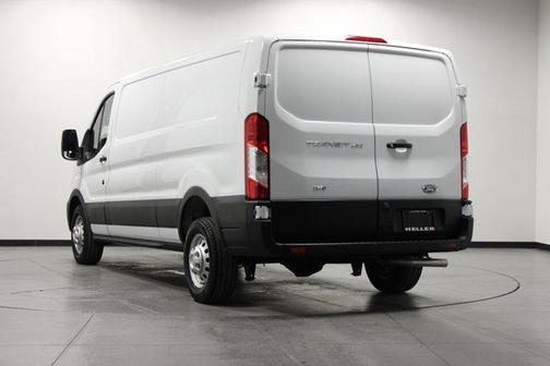 2025 Ford Transit-250 