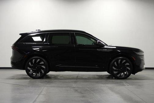 2024 Lincoln Nautilus Black Label