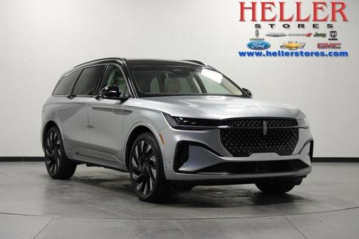 Silver Radiance Metallic 2024 Lincoln Nautilus Black Label