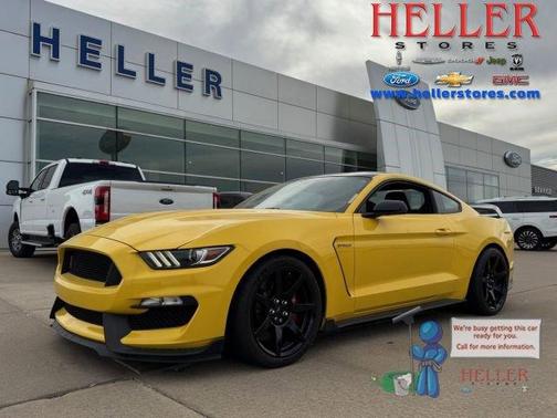 2017 Ford Shelby GT350 Base