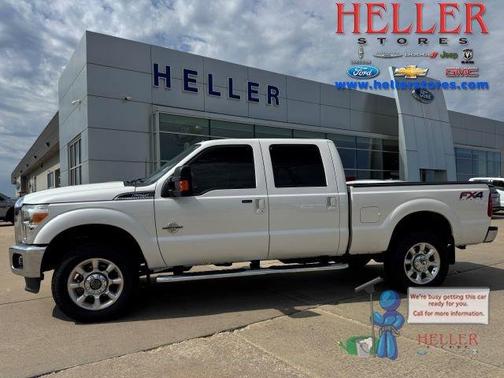 White Platinum Tri-Coat Metallic 2016 Ford F-250 Lariat