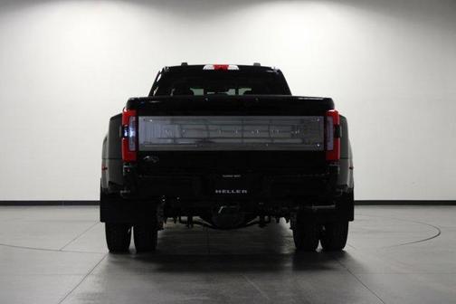 2025 Ford F-450 Platinum