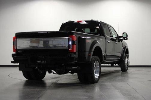 2025 Ford F-450 Platinum