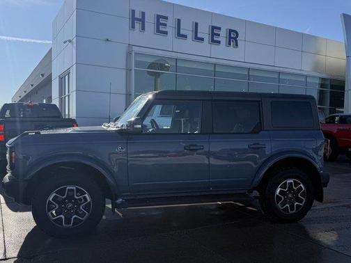 2023 Ford Bronco Outer Banks