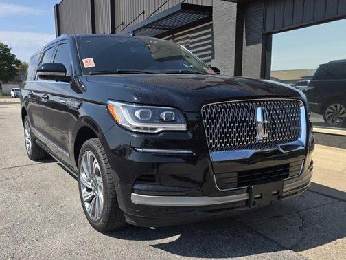 2023 Lincoln Navigator L Standard