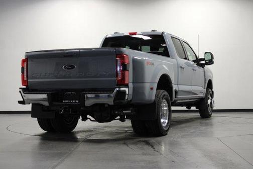 Glacier Gray Metallic 2026 Ford F-350 Lariat Super Duty