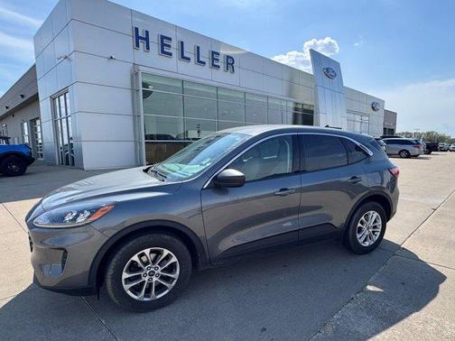 Carbonized Gray Metallic 2022 Ford Escape SE