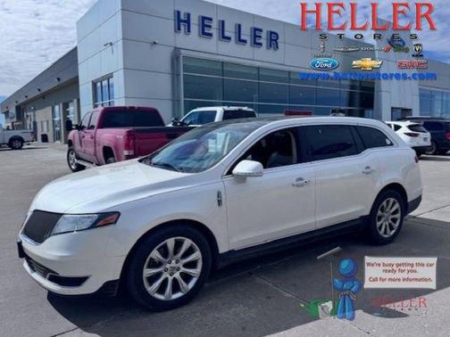 White Platinum Clearcoat Metallic 2016 Lincoln MKT EcoBoost