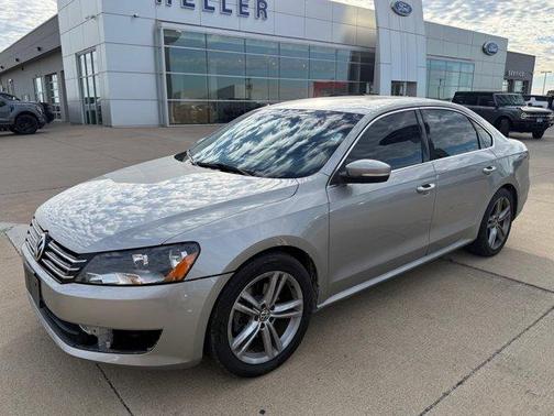 2014 Volkswagen Passat 1.8T SE