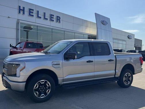 2023 Ford F-150 Lightning XLT