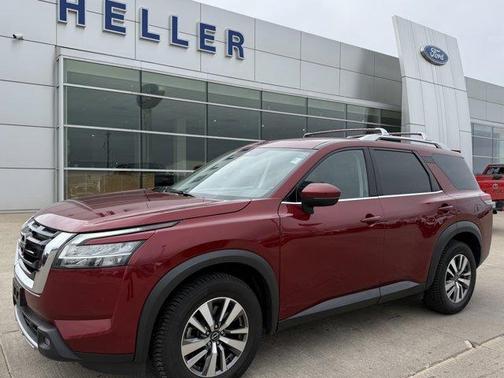 Scarlet Ember 2022 Nissan Pathfinder SL