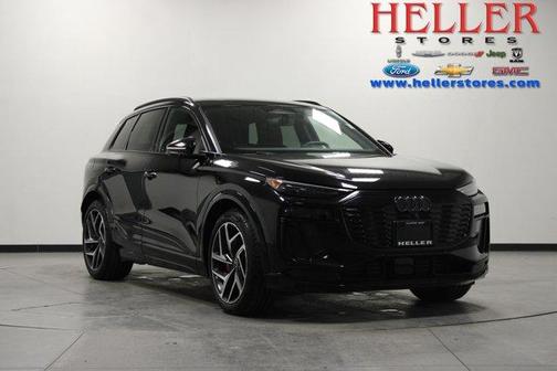 Mythos Black Metallic 2025 Audi SQ6 e-tron Premium