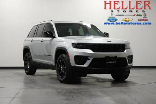 2024 Jeep Grand Cherokee Laredo