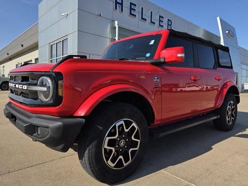 Race Red 2022 Ford Bronco Outer Banks