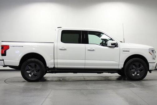 2023 Ford F-150 Lightning LARIAT