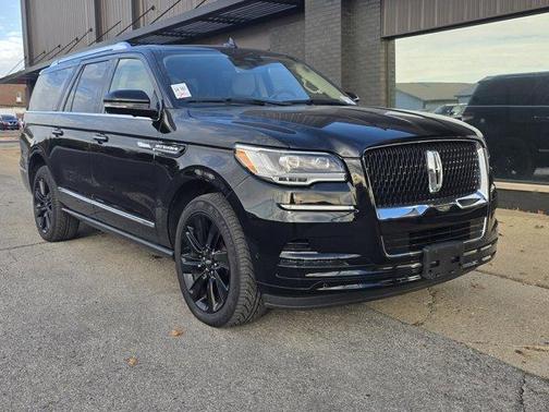 2022 Lincoln Navigator L Reserve