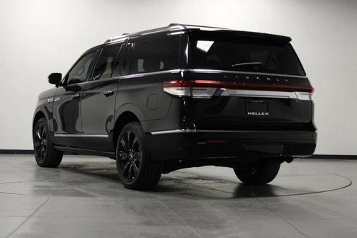 Black Metallic 2024 Lincoln Navigator L Reserve
