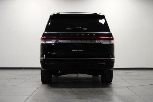 Black Metallic 2024 Lincoln Navigator L Reserve