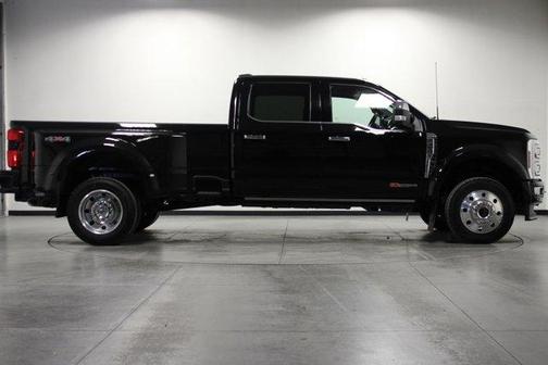 2024 Ford F-450 Platinum