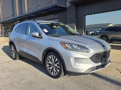 2020 Ford Escape Titanium Hybrid