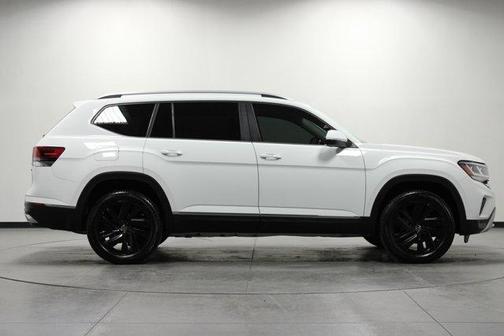 Pure White 2021 Volkswagen Atlas 3.6L SEL