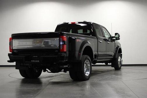 2025 Ford F-450 Platinum
