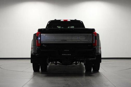 2025 Ford F-450 Platinum