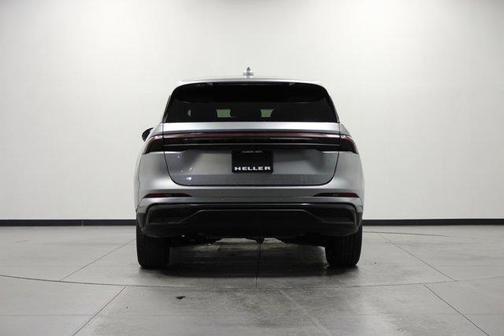 Radiance Metallic 2024 Lincoln Nautilus Premiere