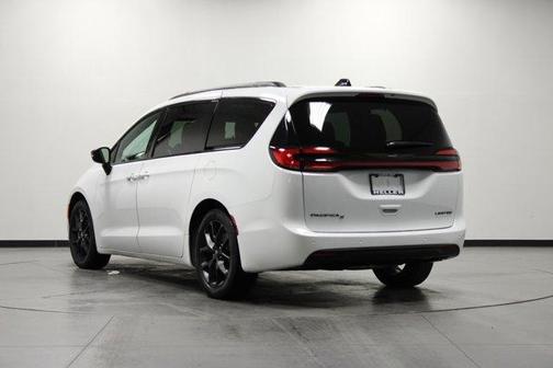 2025 Chrysler Pacifica Limited
