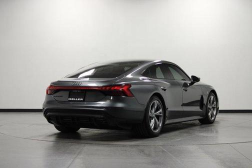 2023 Audi e-tron GT Premium Plus