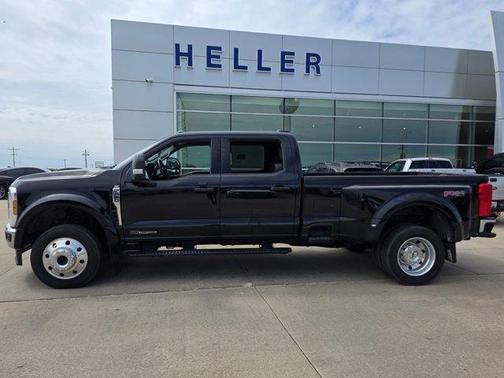 Agate Black Metallic 2025 Ford F-450 XLT