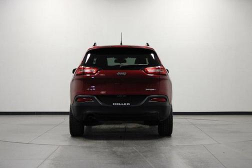 2016 Jeep Cherokee Sport