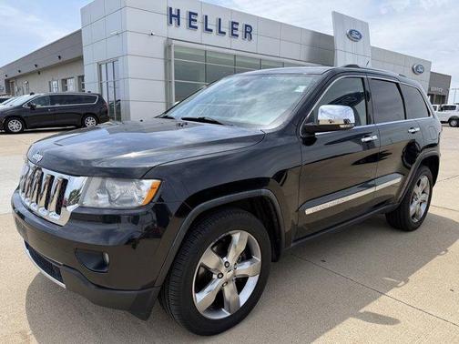 Brilliant Black Crystal Pearlcoat 2011 Jeep Grand Cherokee Overland