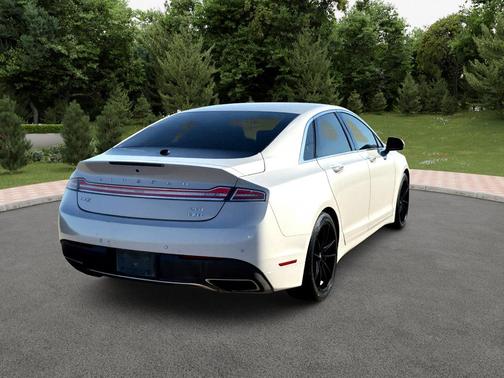 WHITE 2019 Lincoln MKZ Reserve I