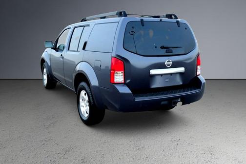 2010 Nissan Pathfinder S FE+