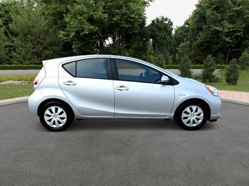 2013 Toyota Prius c One
