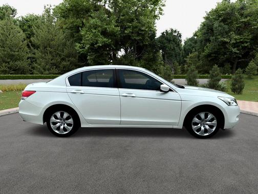 White Diamond Pearl 2009 Honda Accord EX
