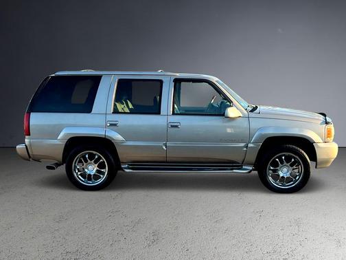 1999 Cadillac Escalade 4WD
