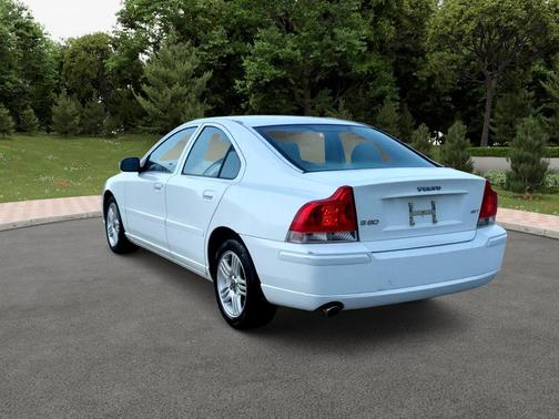 Ice White 2007 Volvo S60 2.5T