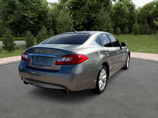 2011 INFINITI M37x Base