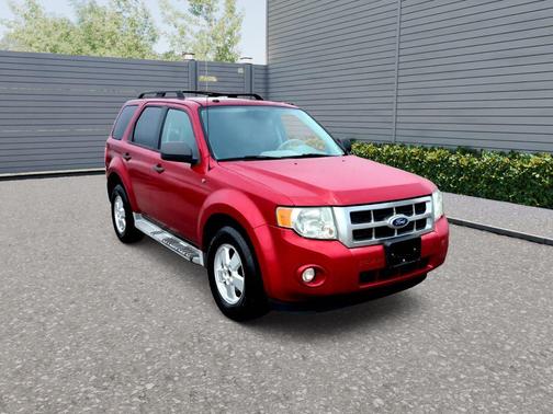 Sangria Red Metallic 2010 Ford Escape XLT